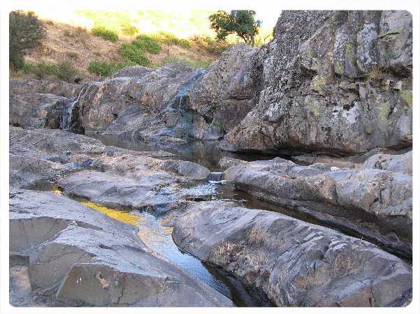 Las Canales -Caída de Agua